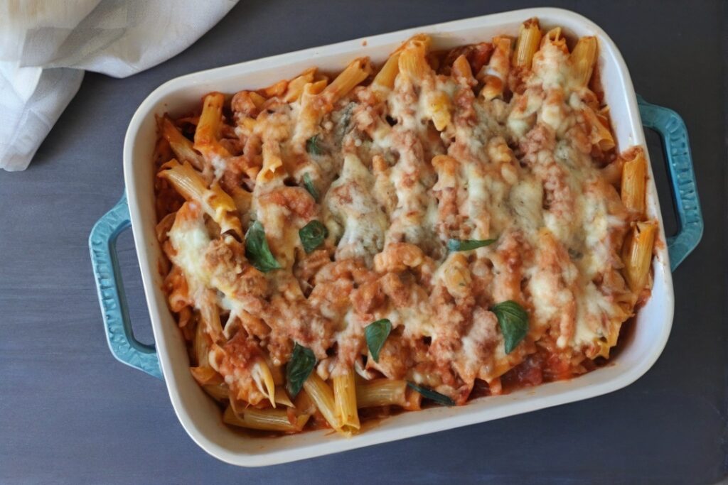 Alt attribute: "Delicious and easy pasta bake, perfect for student meals"
